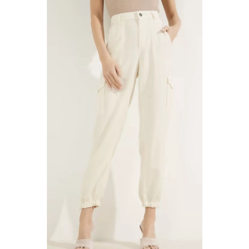GUESS Cargo‎ Pants Women's Size 24 Ivory White Bowie Zipper Hem
